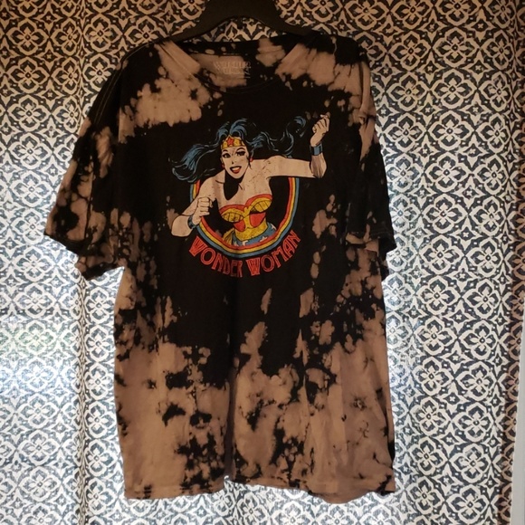 Forever 21 Tops - Wonder Woman Tee